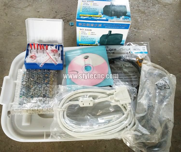 迷你臺(tái)式數(shù)控雕刻機(jī)工具