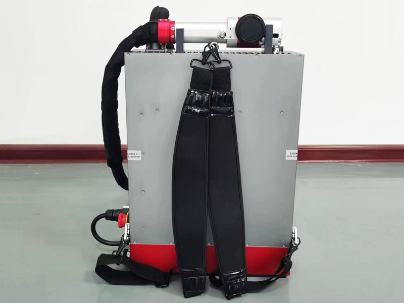 實(shí)惠價(jià)格 100W 背包式激光清洗機(jī)出售