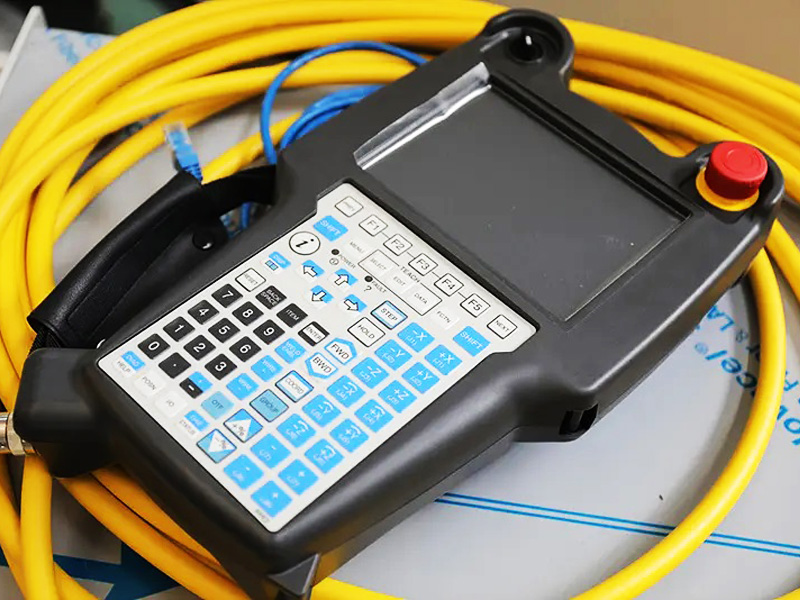 全自動智能 3D 工業(yè)激光焊接機器人出售