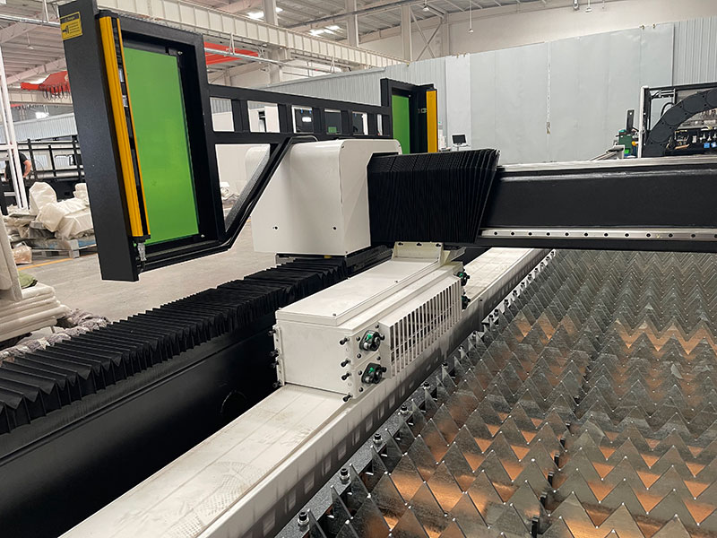 超大型光纖激光鈑金切割工作臺 30000W