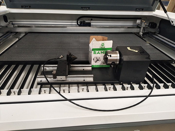 入門(mén)級(jí) CO2 業(yè)余愛(ài)好 適合初學(xué)者的激光切割機(jī)