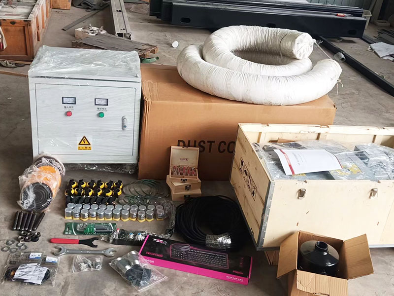 工具箱 4x8 多主軸數(shù)控雕刻機(jī)