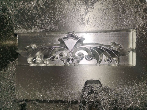 鋁模制造數(shù)控雕刻機，帶三軸、四軸、五軸