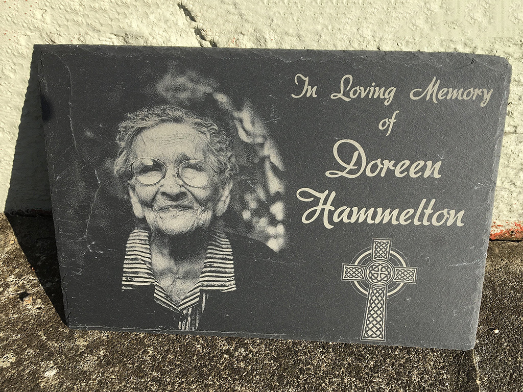 墓碑工程激光雕刻機(jī)