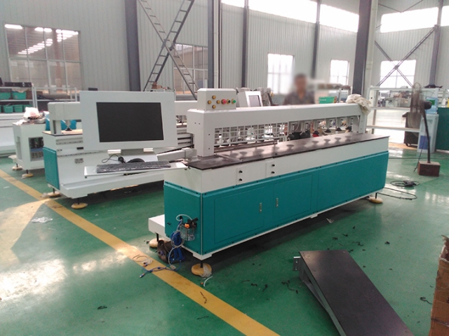 馬來西亞全自動 CNC 側鉆機 SH