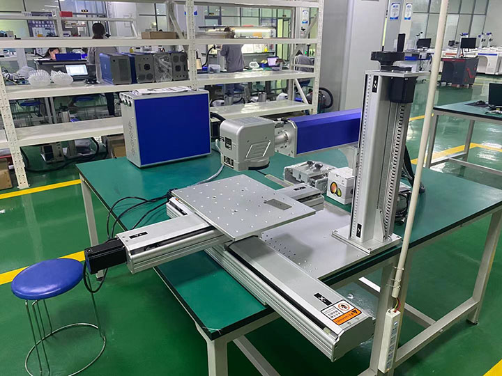 2025年最佳預算光纖激光雕刻機，帶 XY 移動工作臺