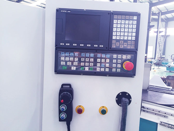 帶雙工作臺(tái)的木門(mén)制造數(shù)控雕刻機(jī)