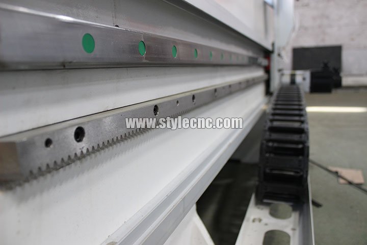 石材數(shù)控加工中心上銀導(dǎo)軌