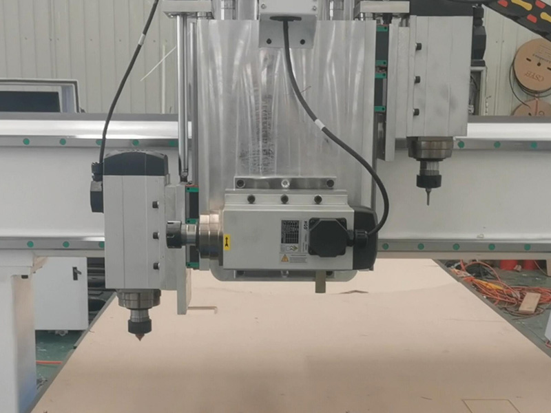 工業(yè) 4x8 用于木門制造的數(shù)控雕刻機