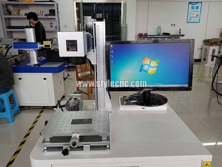 30W MOPA光纖激光打標系統(tǒng)發(fā)貨塞爾維亞