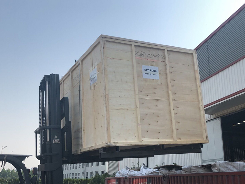 數(shù)控等離子切割工作臺(tái)的包裝和交付