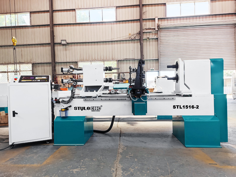 雙主軸自動(dòng)數(shù)控木工車床，用于棒球棒