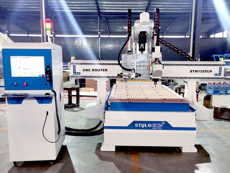 4x8直排式自動換刀數(shù)控木工雕刻機特價出售